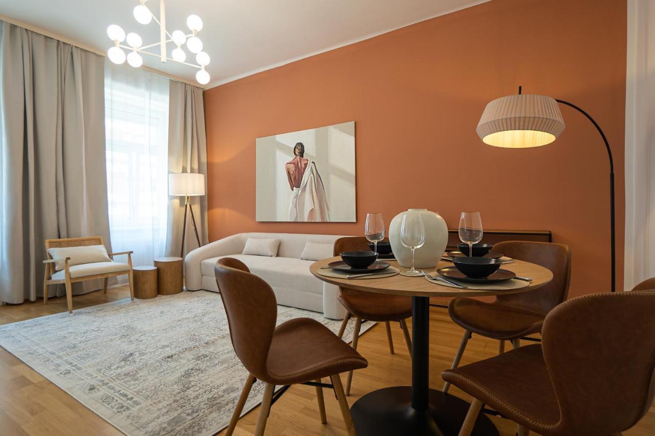 Bright 3-Room Apartment With A King-Size Bed Відень Екстер'єр фото