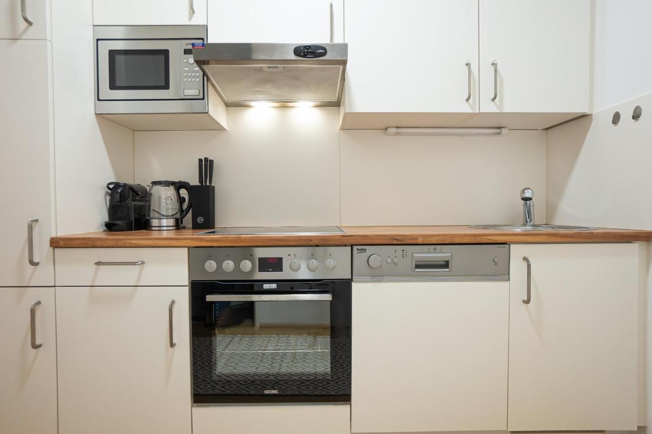 Bright 3-Room Apartment With A King-Size Bed Відень Екстер'єр фото