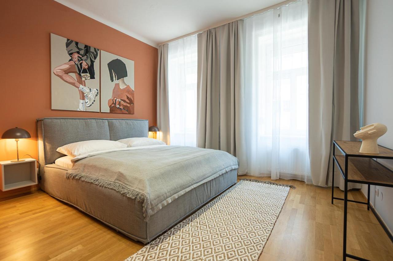 Bright 3-Room Apartment With A King-Size Bed Відень Екстер'єр фото